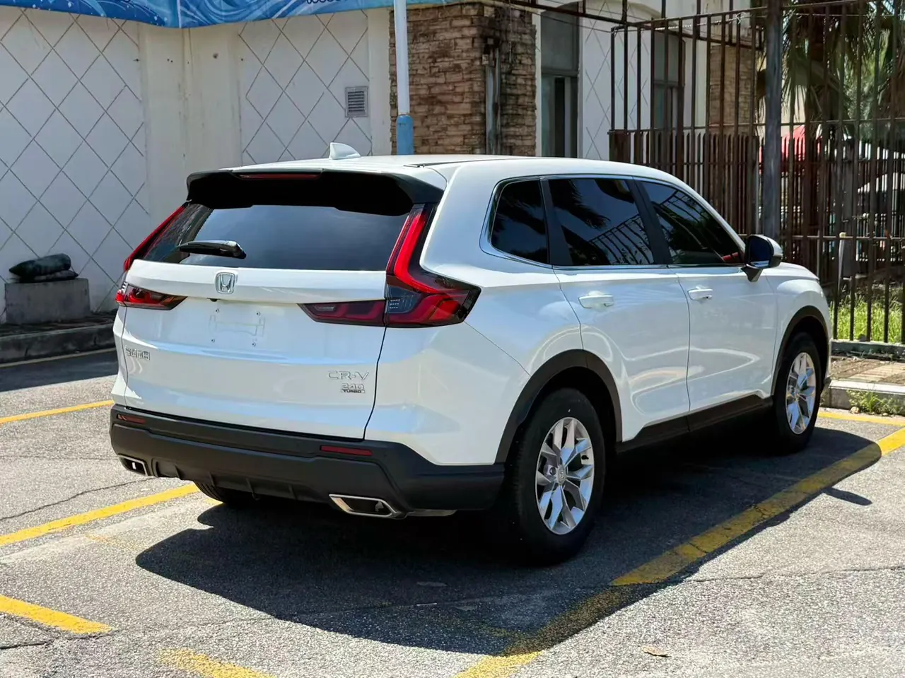 Honda 2023 CR-V 1.5T Stepless 240TURBO Two-Drive Turbo Edition 5-seat Automatic Gear 9