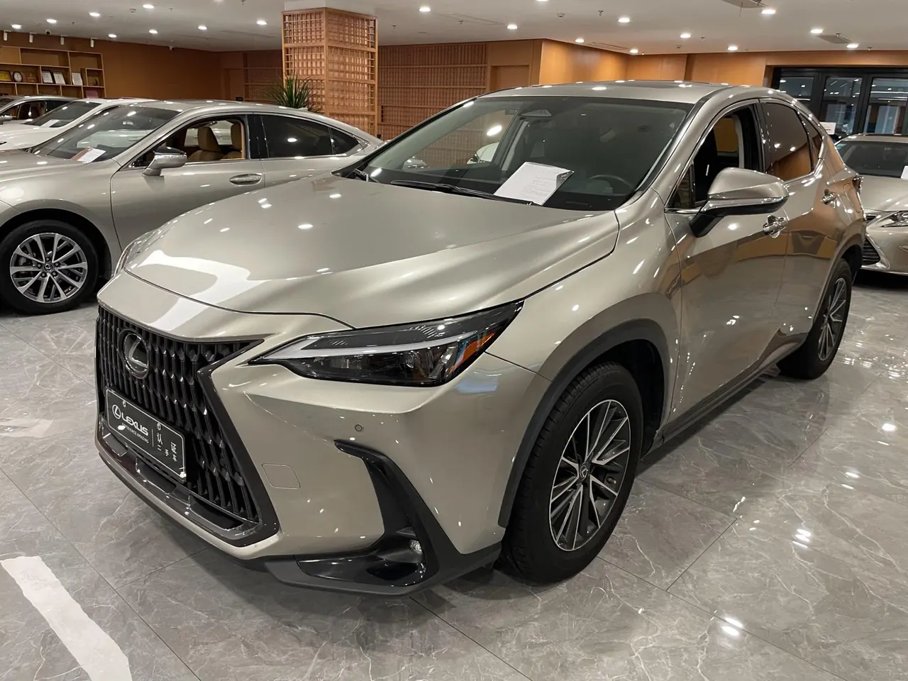 Open image lightbox: Lexus NX (Imported) 2022 NX350h 2.5 Stepless Chuangyue Edition Automatic Gear