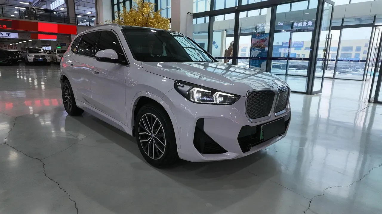 BMW 2026 iX1 eDrive25L eDrive25L m sports suit automatic gear 3