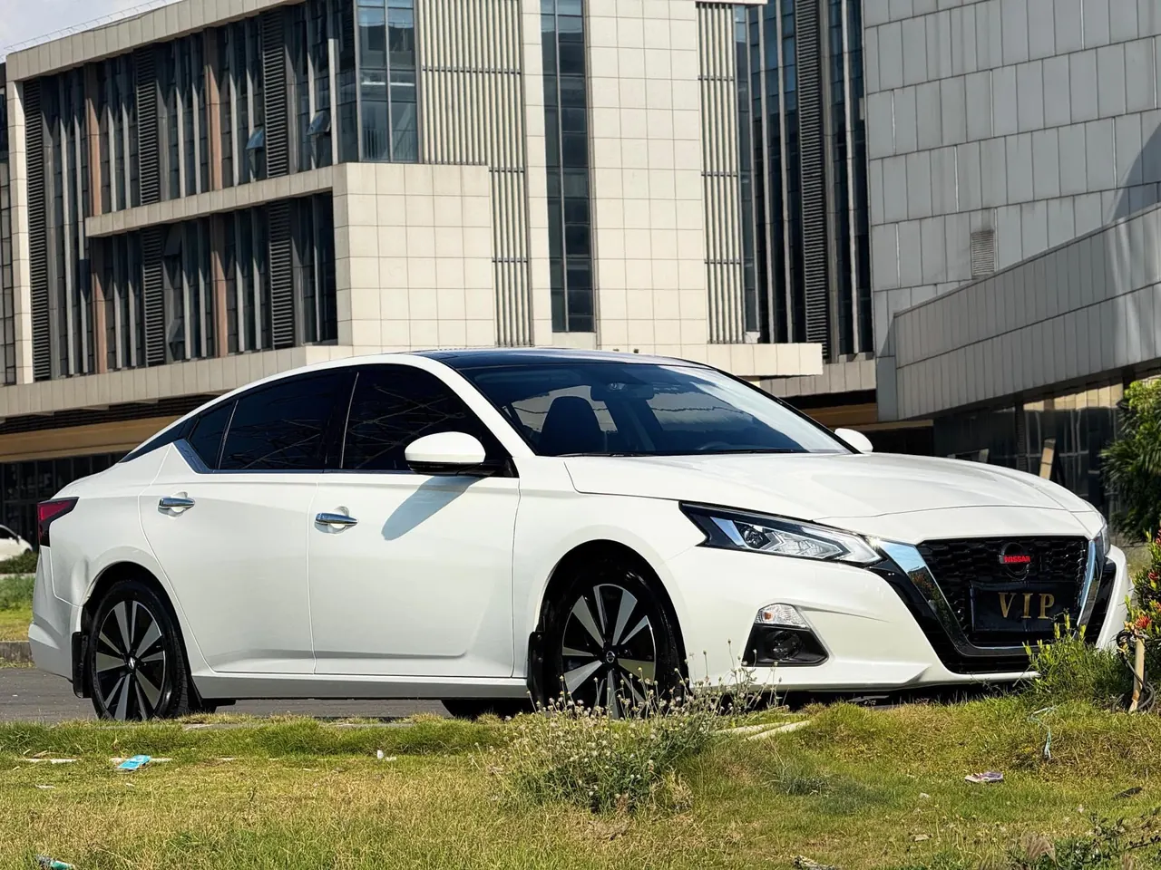 Nissan 2020 Teana 2.0 Stepless XL Comfort Edition Automatic Gear 3