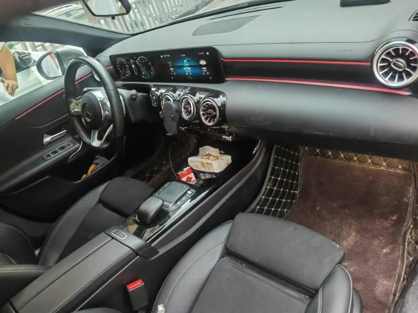 Mercedes Benz Class A 2022 A 200 L 1.3T Fashion (Change 3) Automatic 4