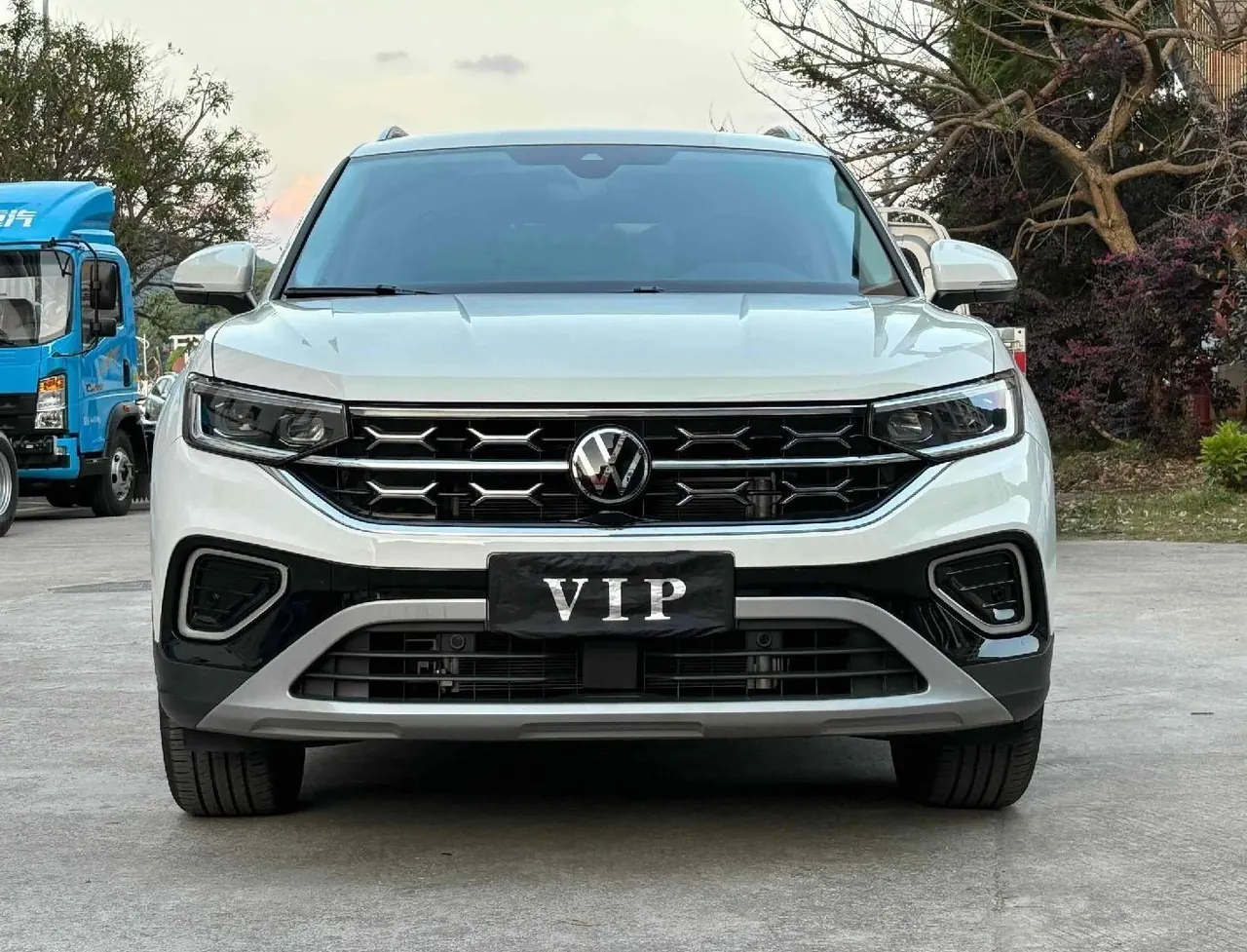 Volkswagen 2023 Tanyue 2.0TSI 330TSI Two-Drive Luxury Plus Advanced Edition Automatic Gear 2
