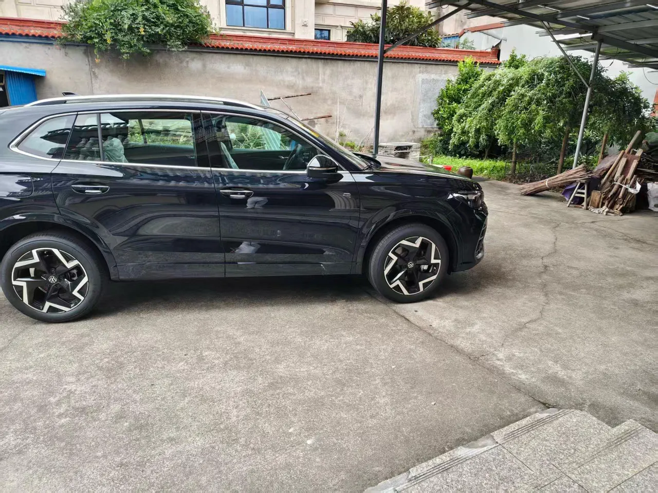 Volkswagen 2026 Tiguan L PRO 2.0TSI 380TSI Two-Drive R-Line Pilot Edition Automatic Gear 7
