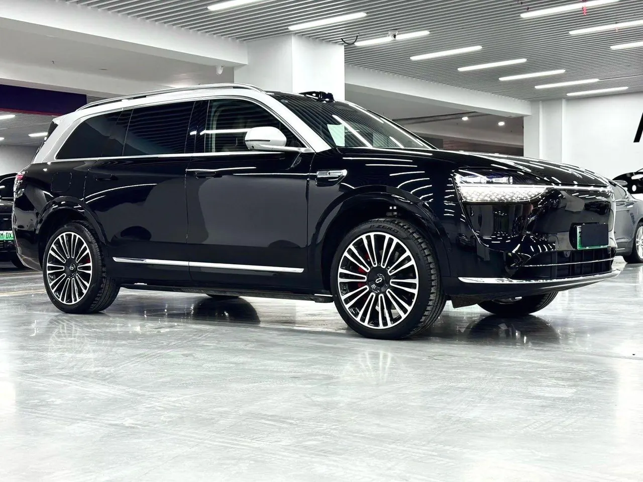 AITO 2025 AITO M9 extended range Ultra version 52kWh4 seat version automatic gear 3