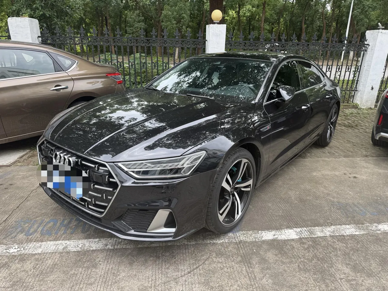 Audi 2024 A7L 2.0TFSI 45TFSI Quattro Luxury Automatic - View 1