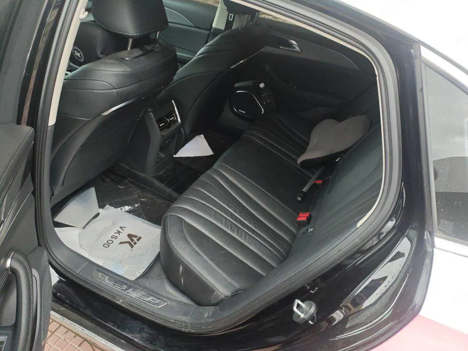 HongQi 2024 H5 2.0T Zhilian Qi Chang Edition Automatic Gear 4