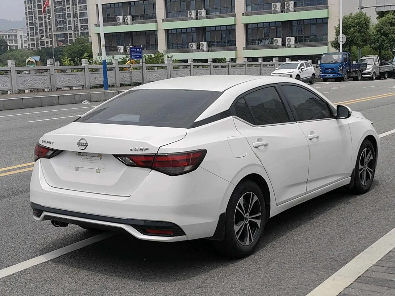 Nissan 2026 Sylphy 1.6 Stepless Pleasant Edition Automatic Gear 5