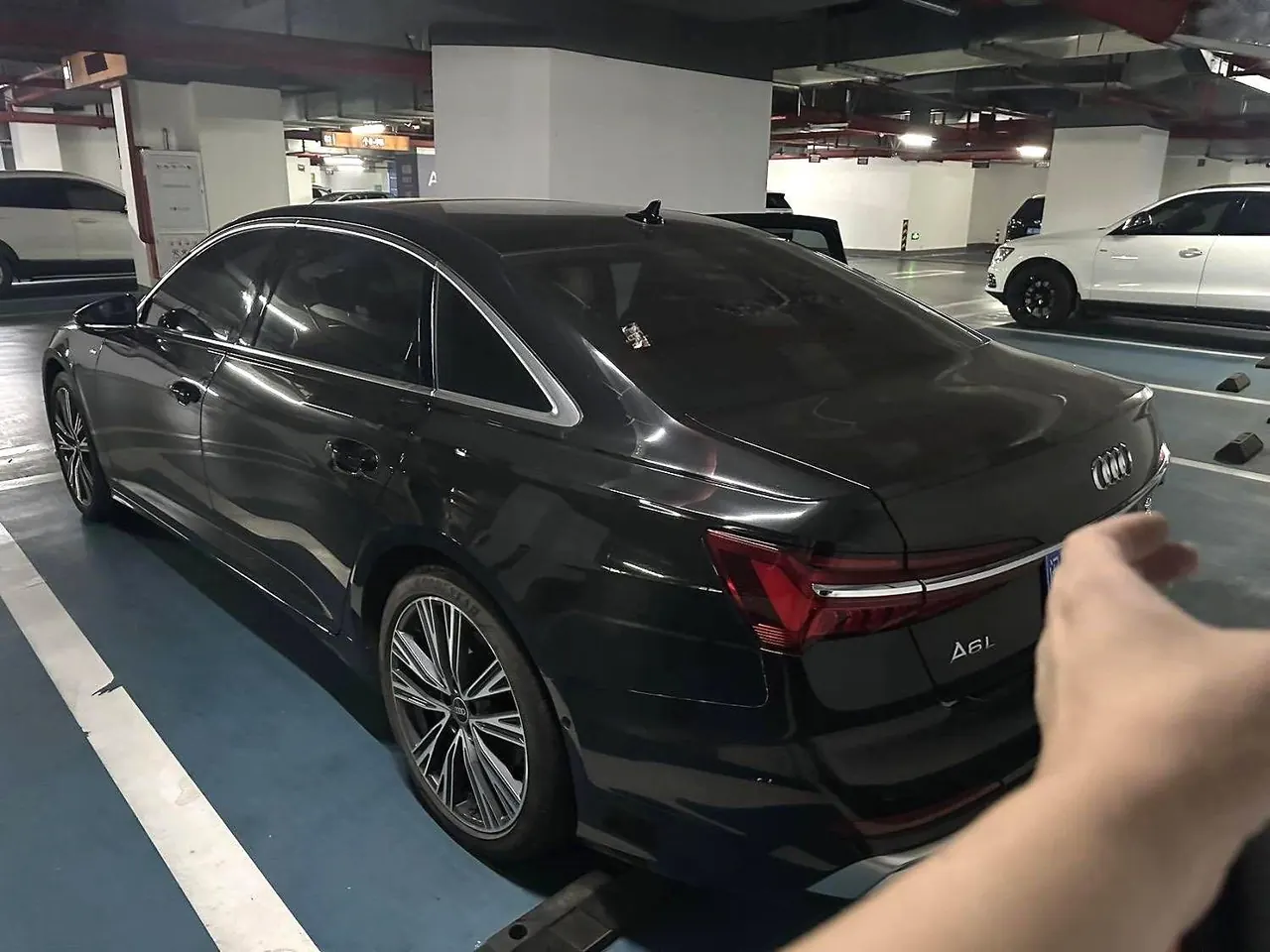 Audi 2025 A6L 2.0TFSI 45TFSI Selected Dynamic Automatic 3