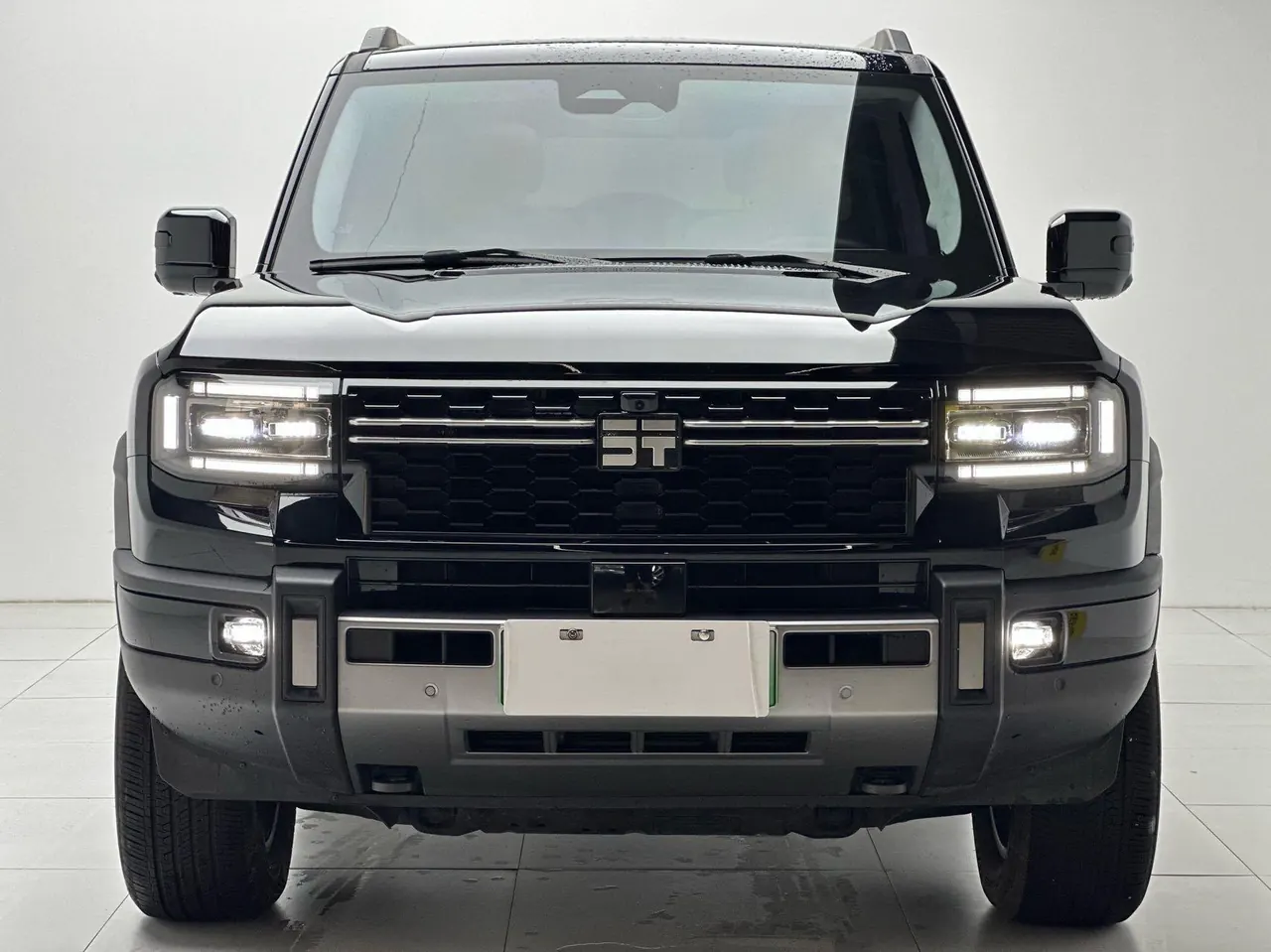 Jetour vertical and horizontal 2025 G700 CDM-O 2.0T enjoy the version of 6 automatic gear 2