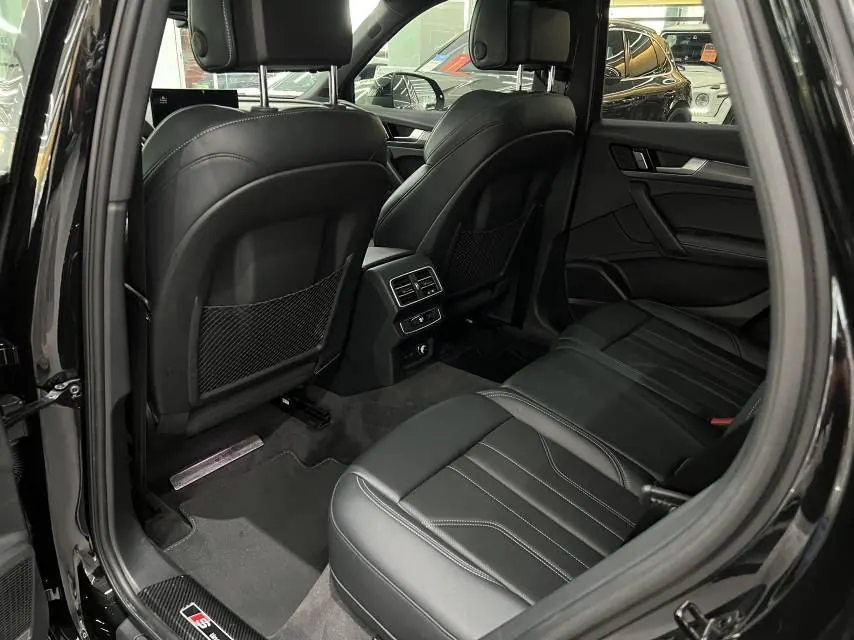 Audi 2024 Q5L 2.0TFSI 45TFSI luxury dynamic automatic transmission 10
