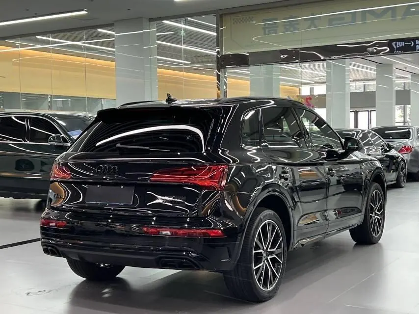 Audi 2024 Q5L 2.0TFSI 45TFSI luxury dynamic automatic transmission 3