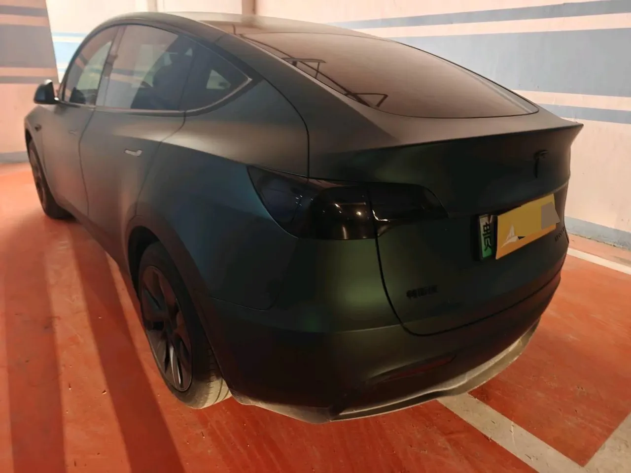 Tesla 2024 Model Y rear-wheel drive version automatic transmission 5