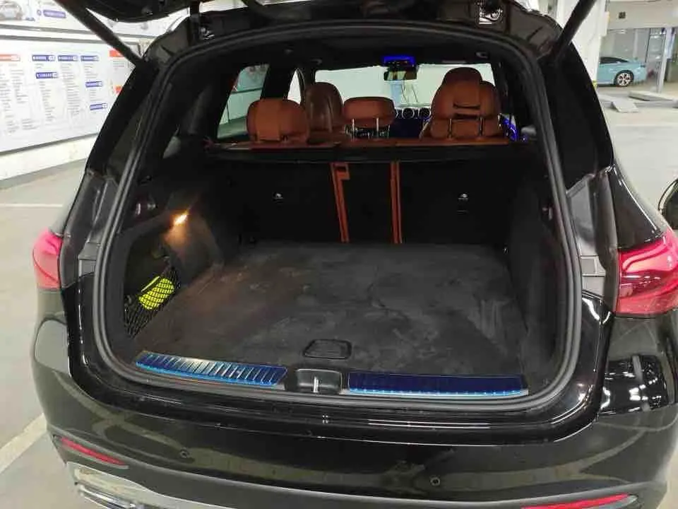 Mercedes Benz 2023 GLC 260 L 4MATIC 48V 2.0T Luxury 5-seat Automatic Gear 7