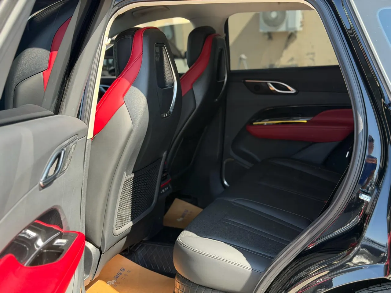 HongQi 2024 HS3 1.5T Good for Edition Automatic Gear 5
