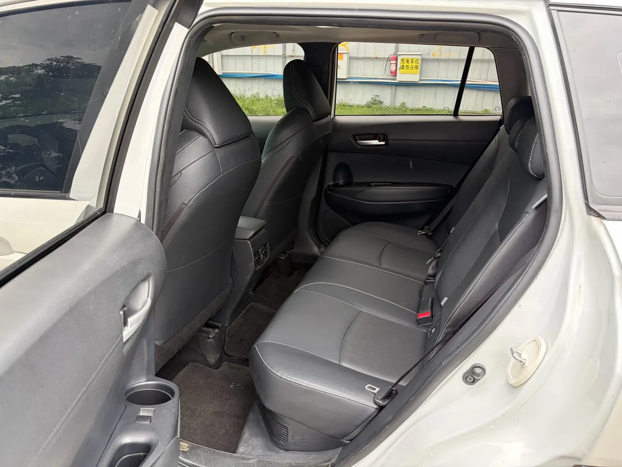 Toyota 2023 Fenglanda Shuangqing 2.0 Stepless Intelligent Electric Hybrid Sports Edition Automatic Gear 6