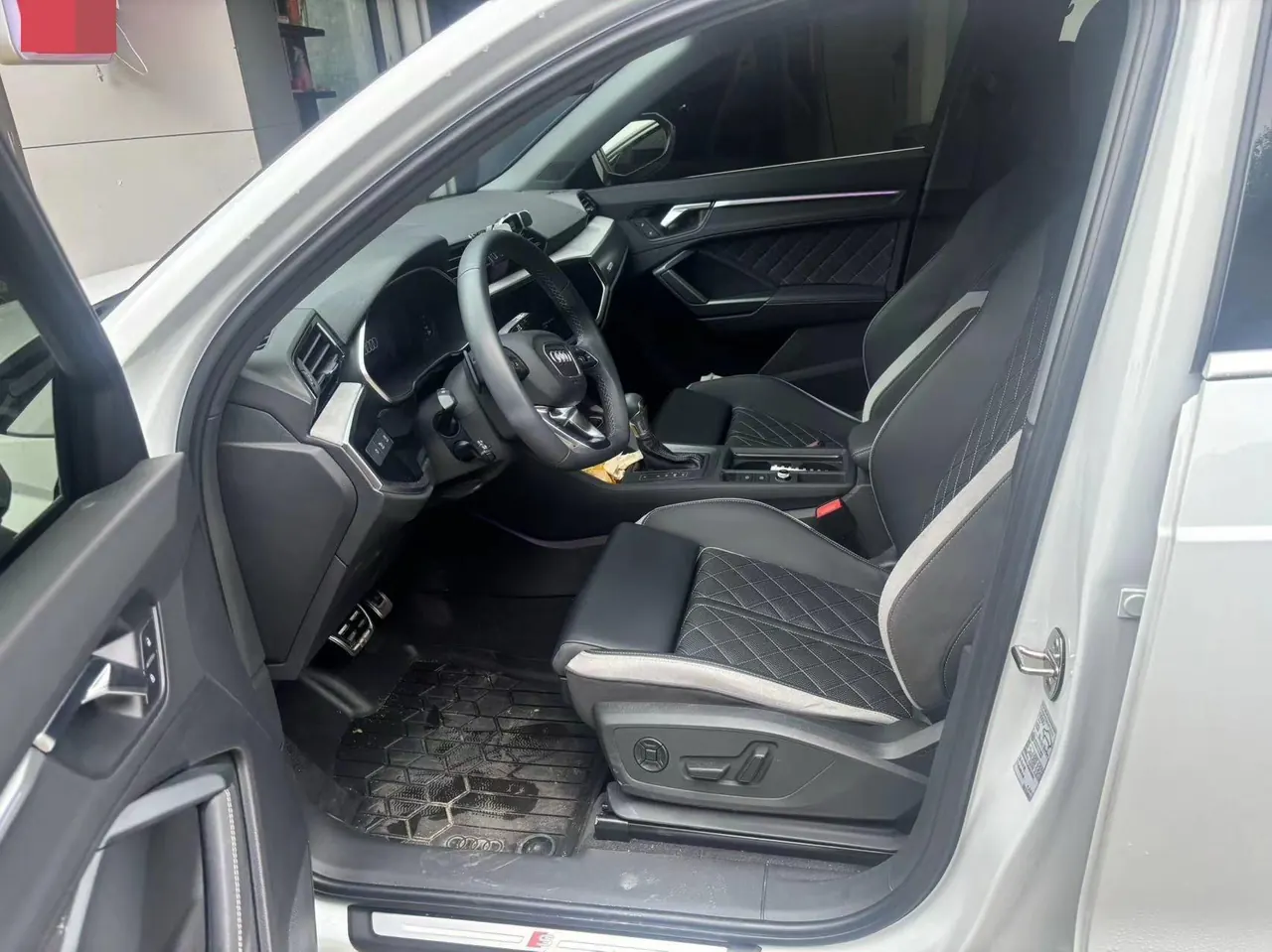 Audi 2025 Q3 1.5TFSI 35TFSI 45th Anniversary Collection Edition Quattro Fashion Dynamic Automatic Gear 5