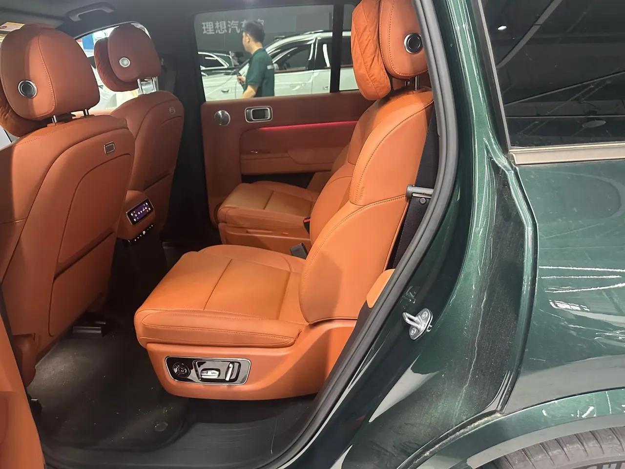 Li 2025 L9 Ultra Smart Refresh Edition Automatic Transmission 3