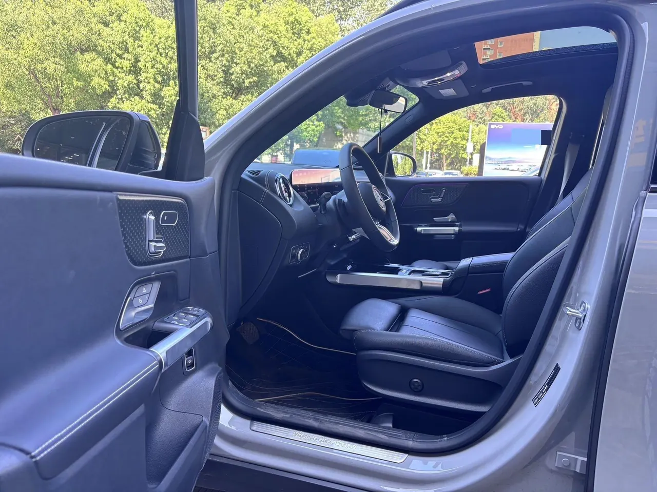 Mercedes Benz GLB 2026 GLB 220 48V 2.0T Collection Edition Automatic Gear 3