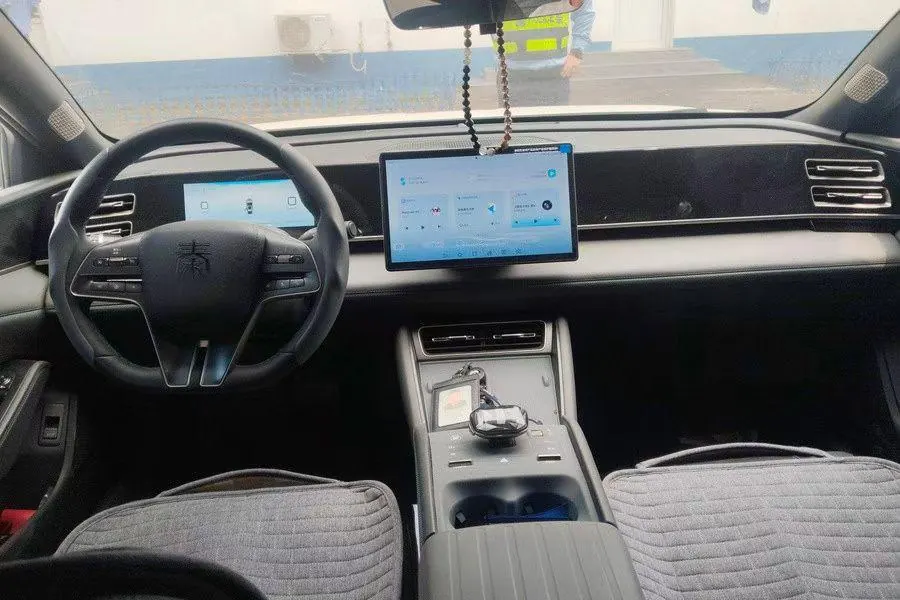 BYD 2024 Qin L DM-i 1.5 stepless 80KM leading automatic gear 2