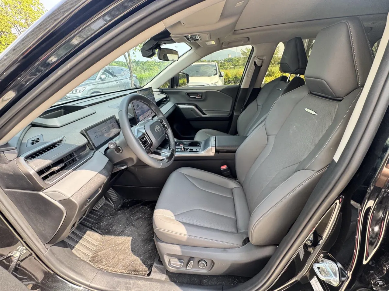 Toyota 2026 Wildlander Dual-Engine 2.0 CVT Intelligent Electric Hybrid PRO Automatic Transmission 4