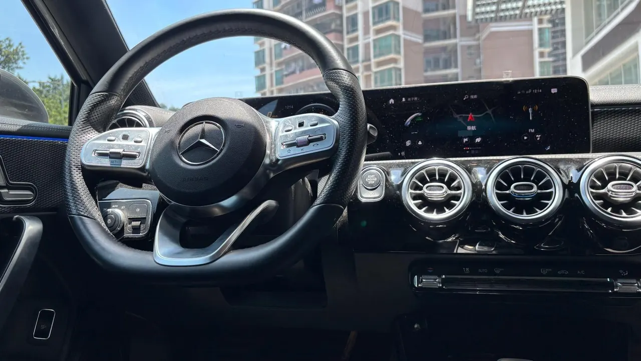 Mercedes Benz Class A 2020 A 200 L 1.3T Fashion (Modified) Automatic Gear 10