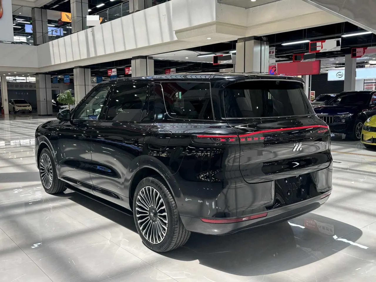 IM 2026 IM LS8 66 Ultra Technology Flagship Large Five-seater Automatic Transmission 4