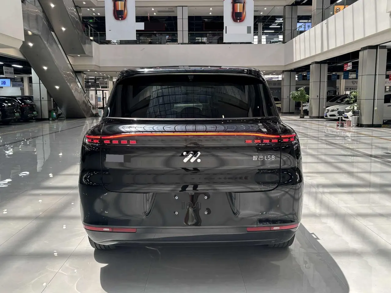 IM 2026 IM LS8 66 Ultra Technology Flagship Large Five-seater Automatic Transmission 5
