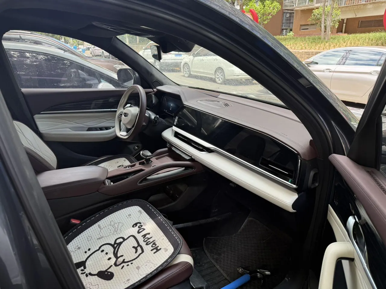 Geely 2024 XingyueL (Monjaro) 2.0TD high-power two-wheel drive cloud version automatic gear 6