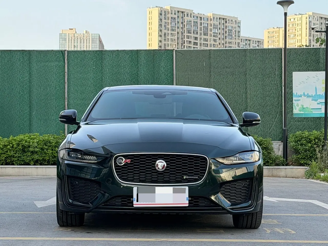 Jaguar 2021 XEL 2.0T 250PS R-DYNAMIC SE Technology Sports Edition Automatic Gear 2