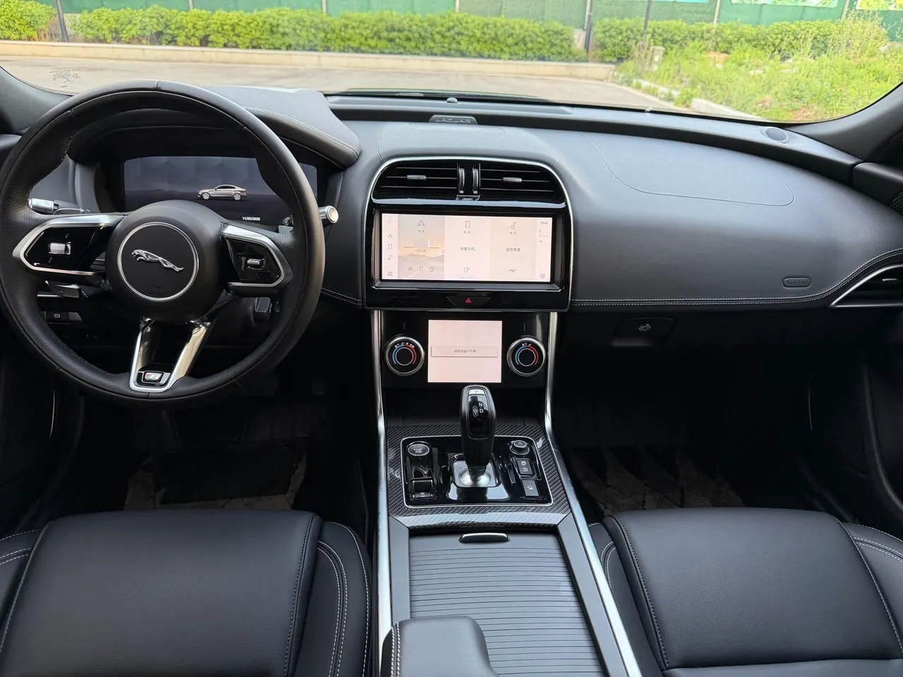 Jaguar 2021 XEL 2.0T 250PS R-DYNAMIC SE Technology Sports Edition Automatic Gear 9