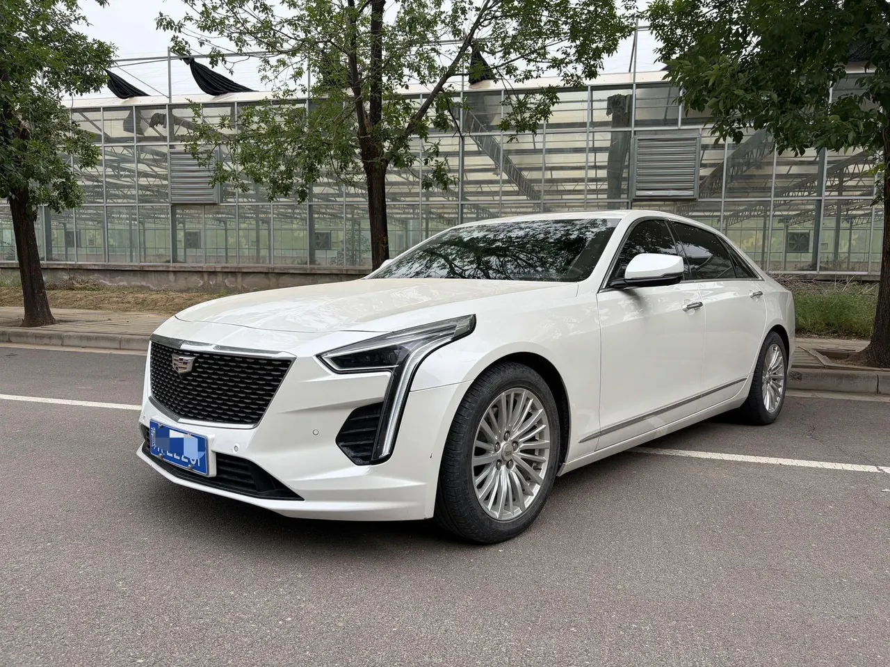Cadillac 2022 CT6 2.0T 28T luxury automatic gear - View 1