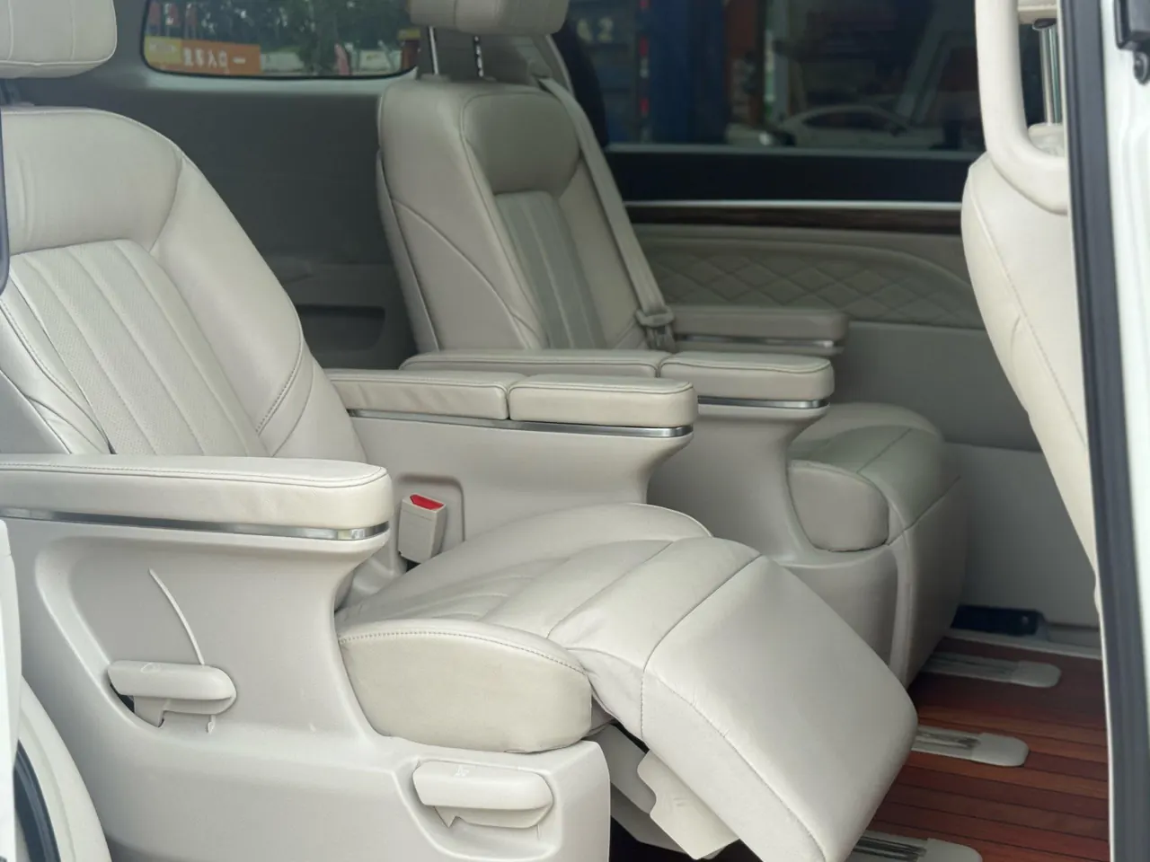 Chuanqi 2020 GM8 2.0T 390T Pilot Premium Automatic Gear 12