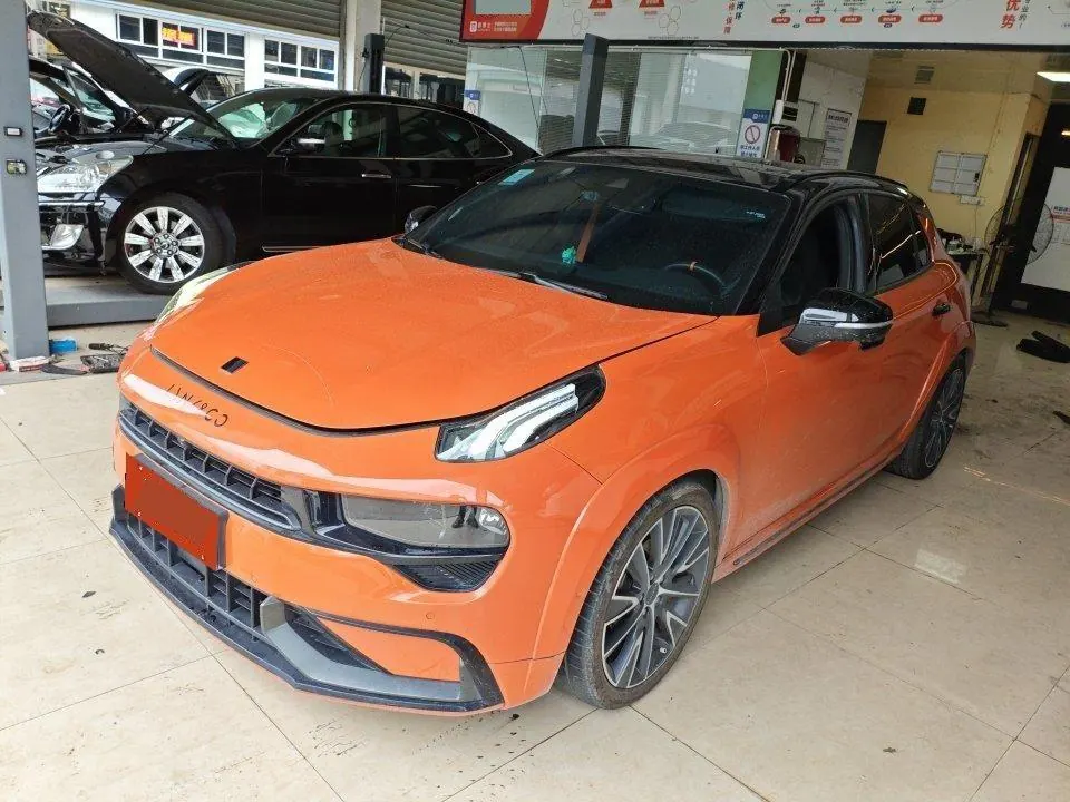 Open image lightbox: LYNK&CO 2021 LYNK&CO 02 Hatchback 2.0TD Halo automatic gear