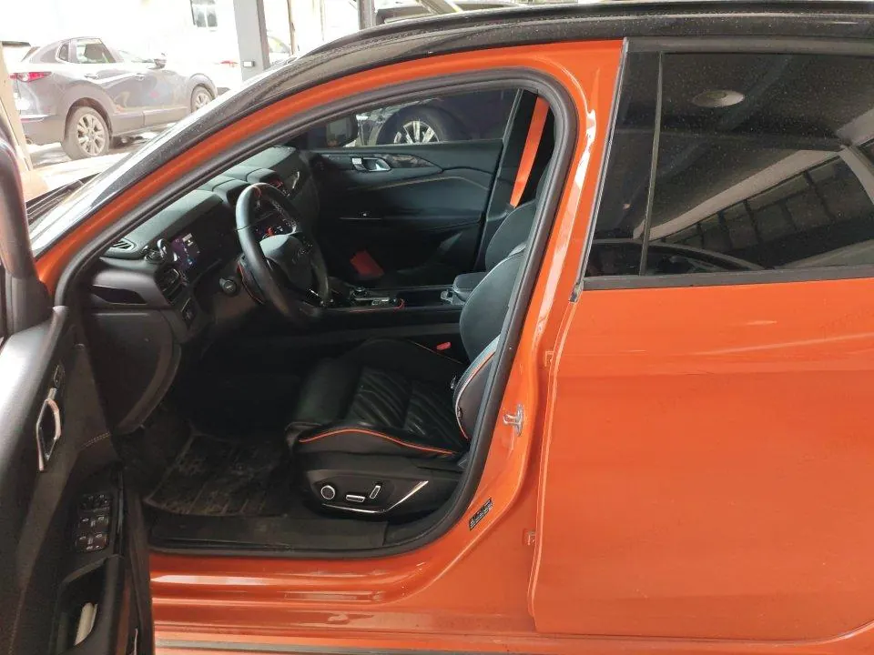 LYNK&amp;CO 2021 LYNK&amp;CO 02 Hatchback 2.0TD Halo automatic gear 4