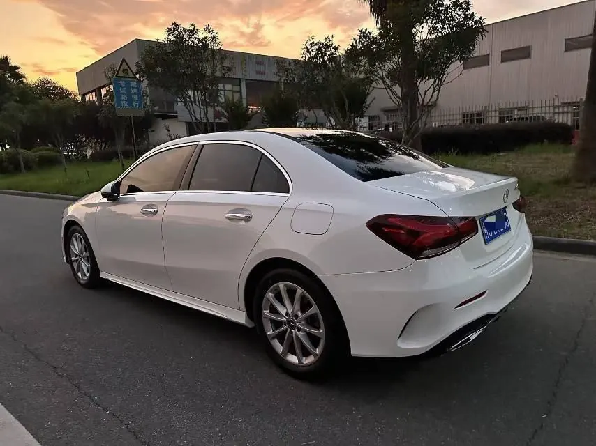Mercedes Benz Class A 2021 A 200 L 1.3T Fashion Automatic Gear 9