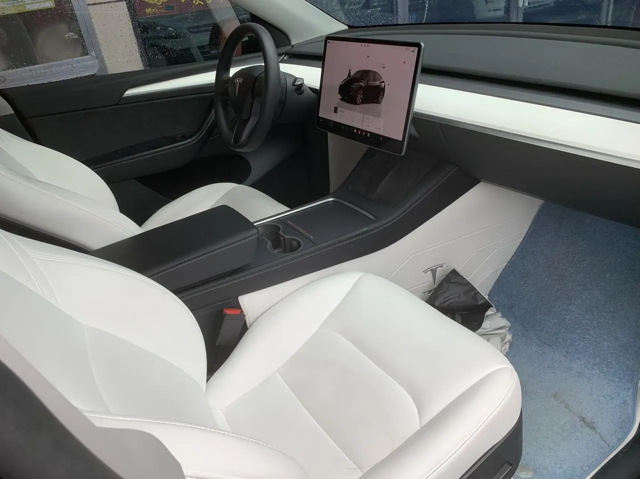 Tesla 2022 Model Y rear-wheel drive version (facelift) automatic gear 3