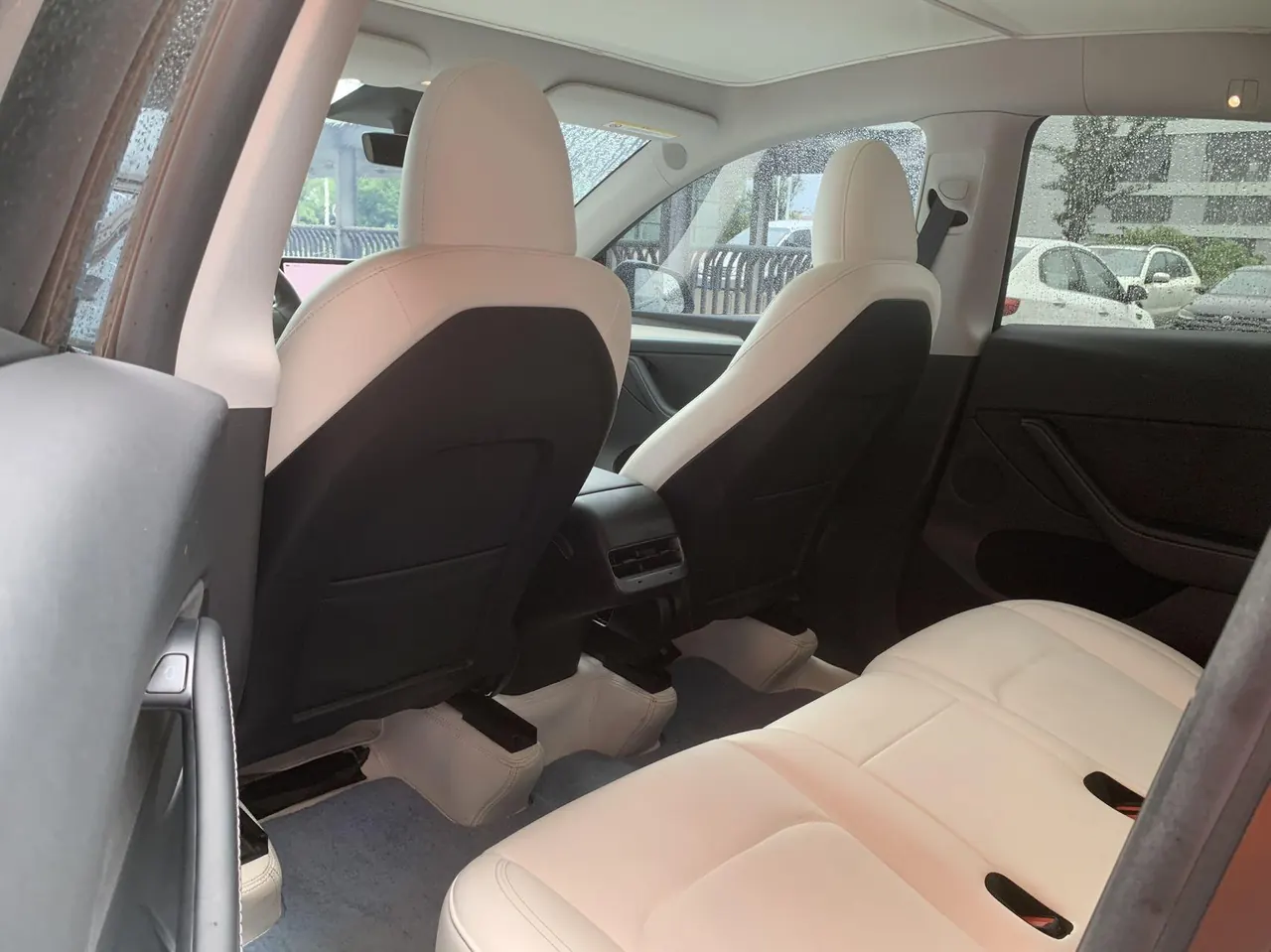 Tesla 2022 Model Y rear-wheel drive version (facelift) automatic gear 4