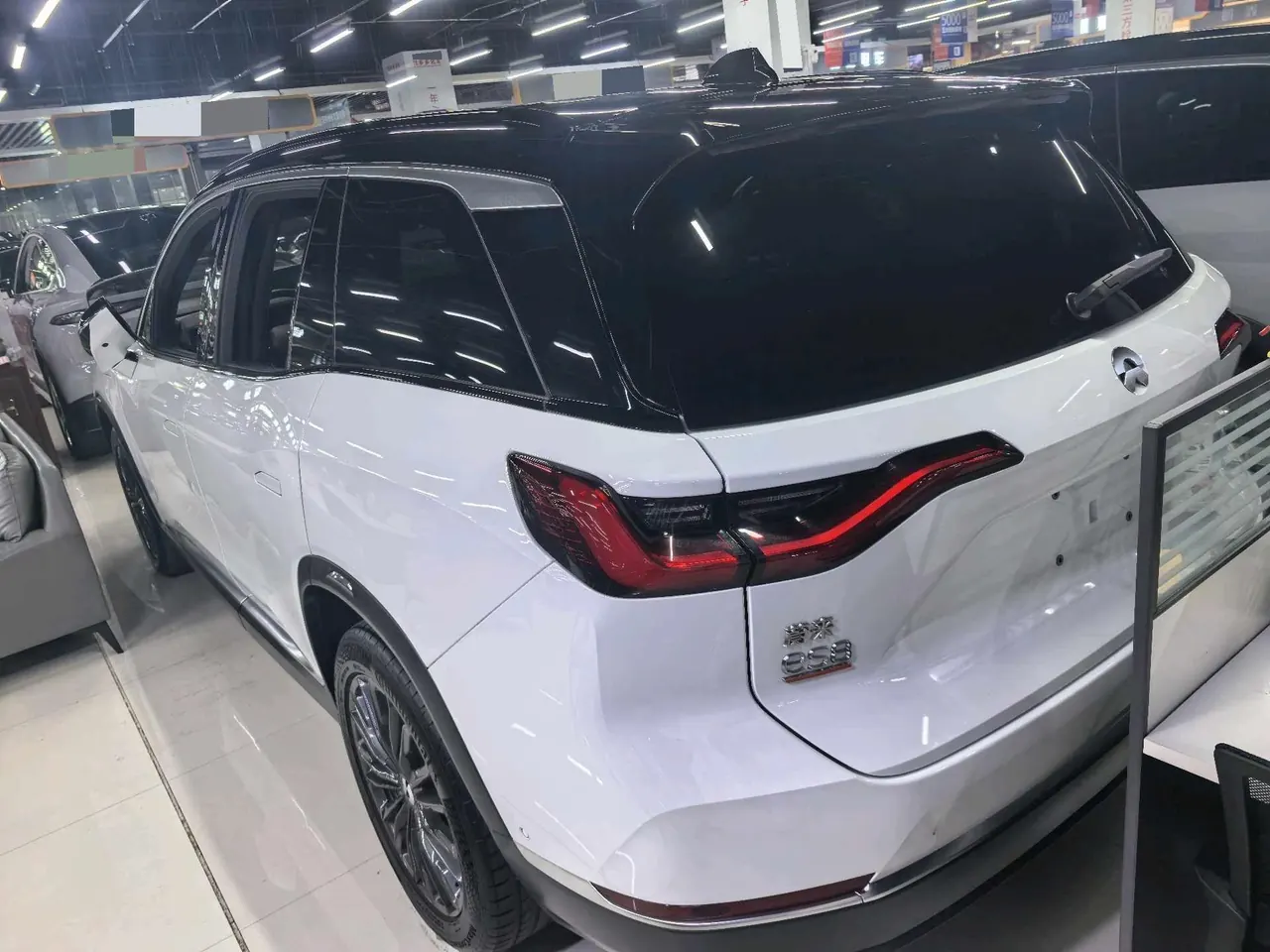NIO 2020 ES8 Benchmark 580KM 6-seat automatic gear 5