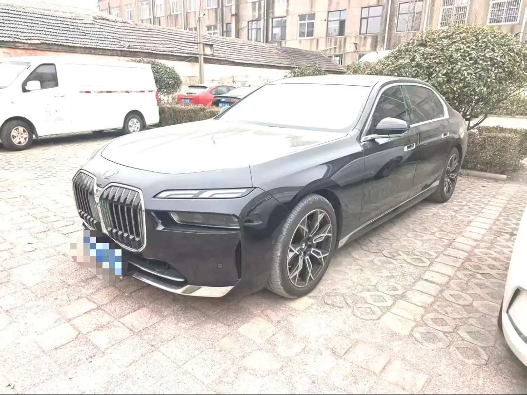 Open image lightbox: BMW 7 Series (Imported) 2023 735Li 48V 3.0T M Sports Suit Automatic Gear