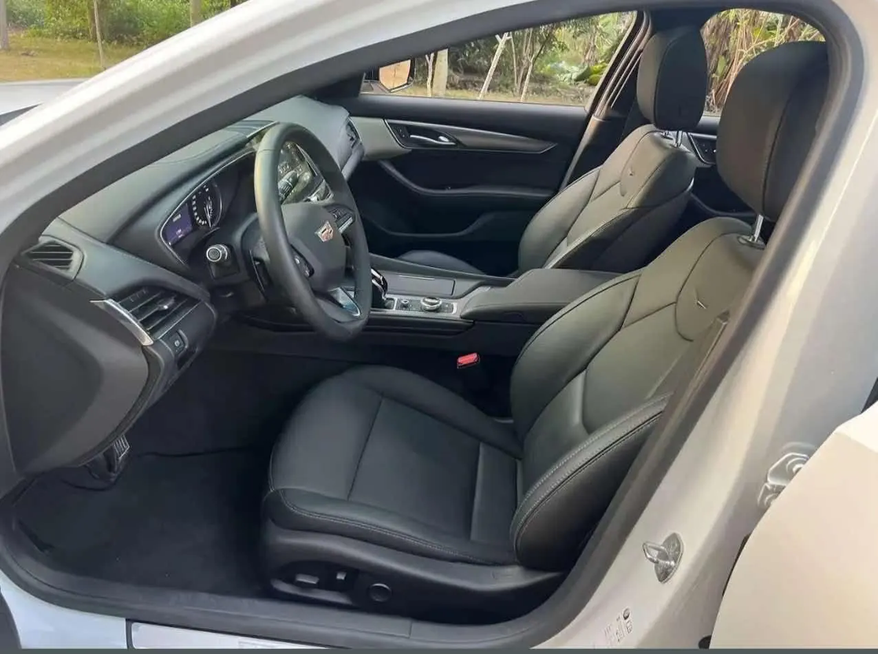 Cadillac 2021 CT5 2.0T 28T luxury automatic gear 4