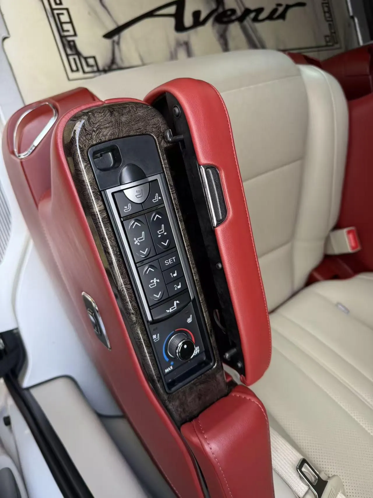 Buick 2021 GL8 ES Lu Zun 2.0T 653T Exclusive Automatic Gear 6