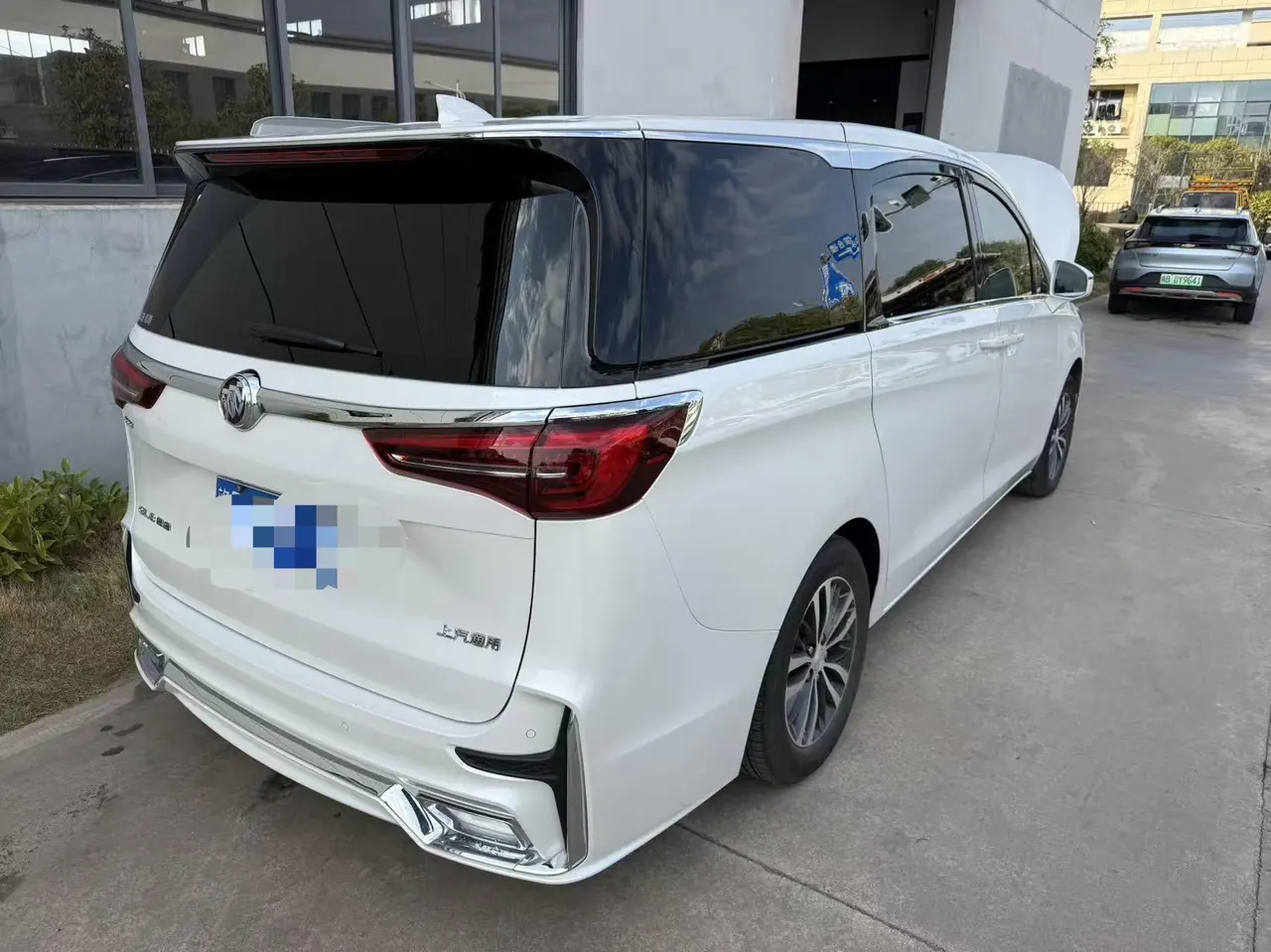 Buick 2021 GL8 ES Lu Zun 2.0T 653T Exclusive Automatic Gear 7