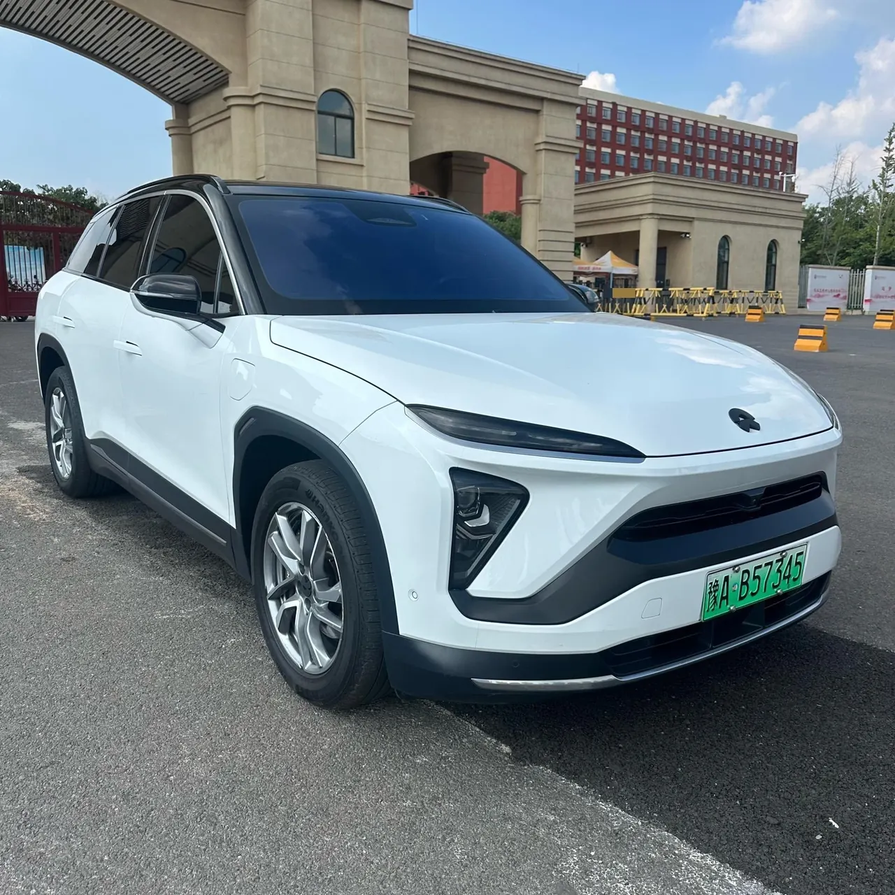 NIO 2020 ES 6 455KM Sports Edition Automatic Gear 3