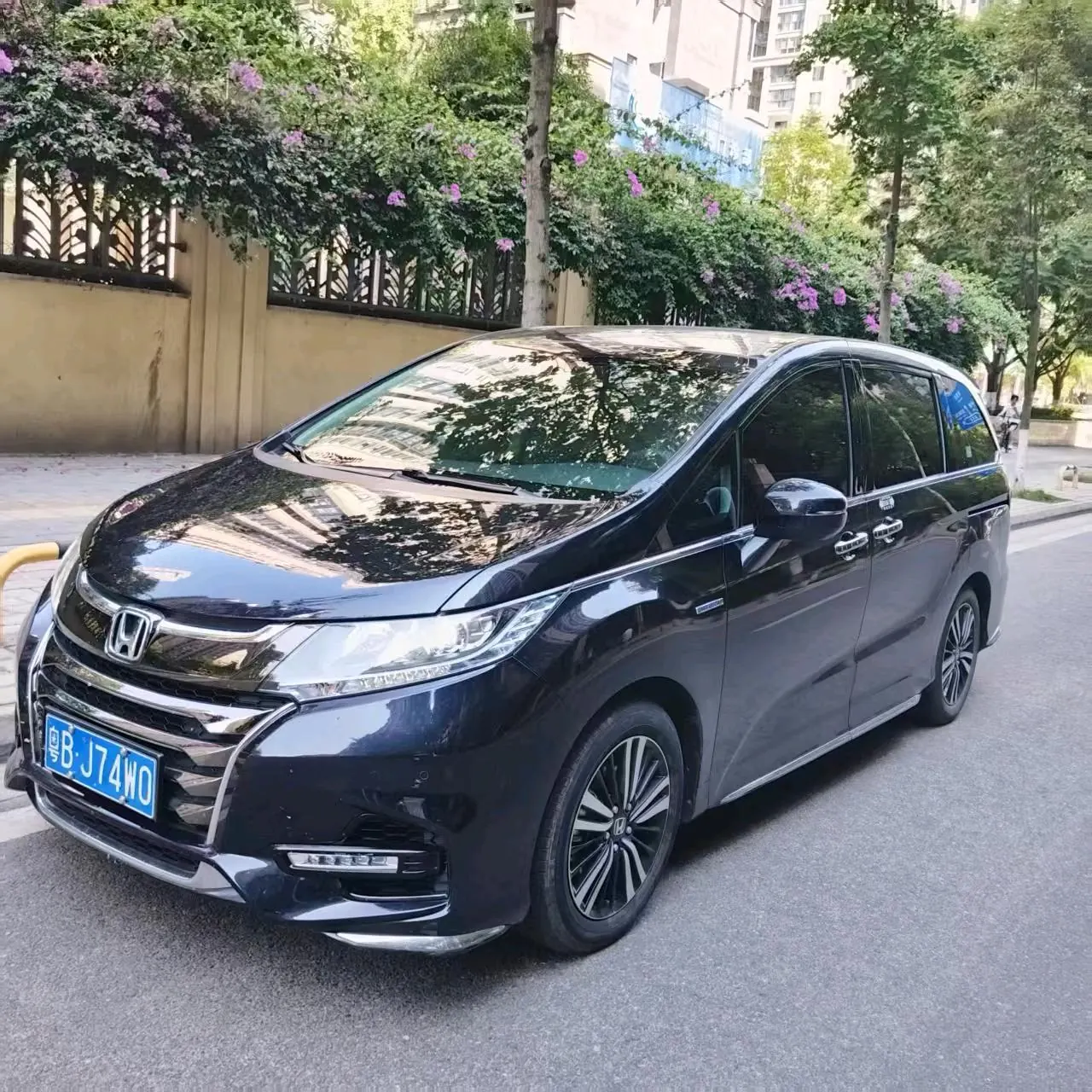 Open image lightbox: Honda 2021 Odyssey Hybrid 2.0 Stepless Sharp Smart Edition Automatic Gear