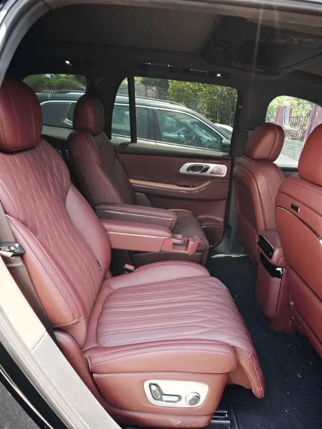 Geely Galaxy 2026 M9 1.5T 210km 4-wheel drive black gold intelligence obsidian version automatic gear 6