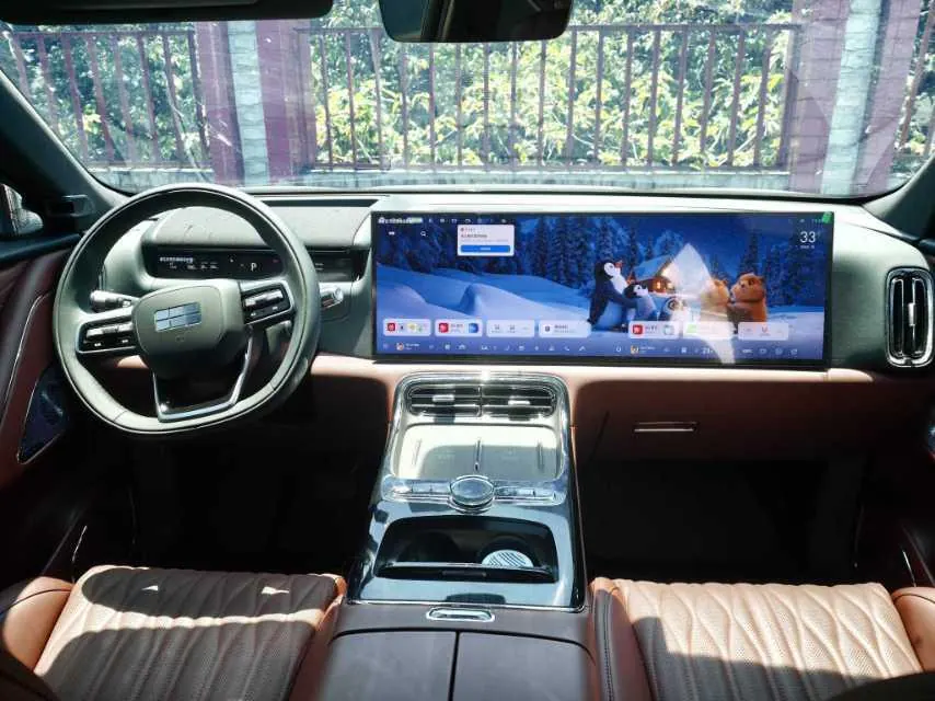 Geely Galaxy 2026 M9 1.5T 210km 4-wheel drive black gold intelligence obsidian version automatic gear 8