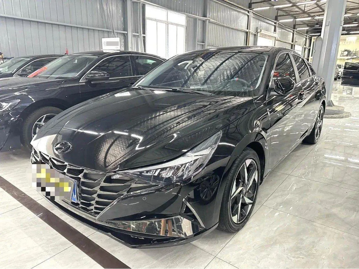 Hyundai 2021 Elantra -3-compartment 1.5 stepless LUX premium automatic gear - View 1