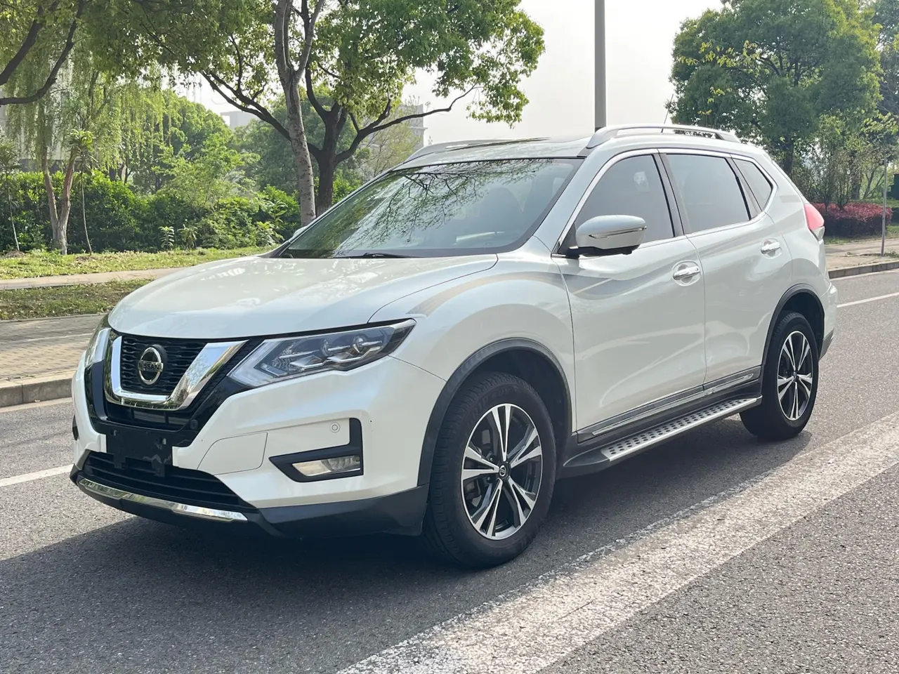 Nissan 2021 Qijun 2.5 Stepless XL ITS Four-wheel Drive Luxury Commemorative Edition Automatic Gear 14