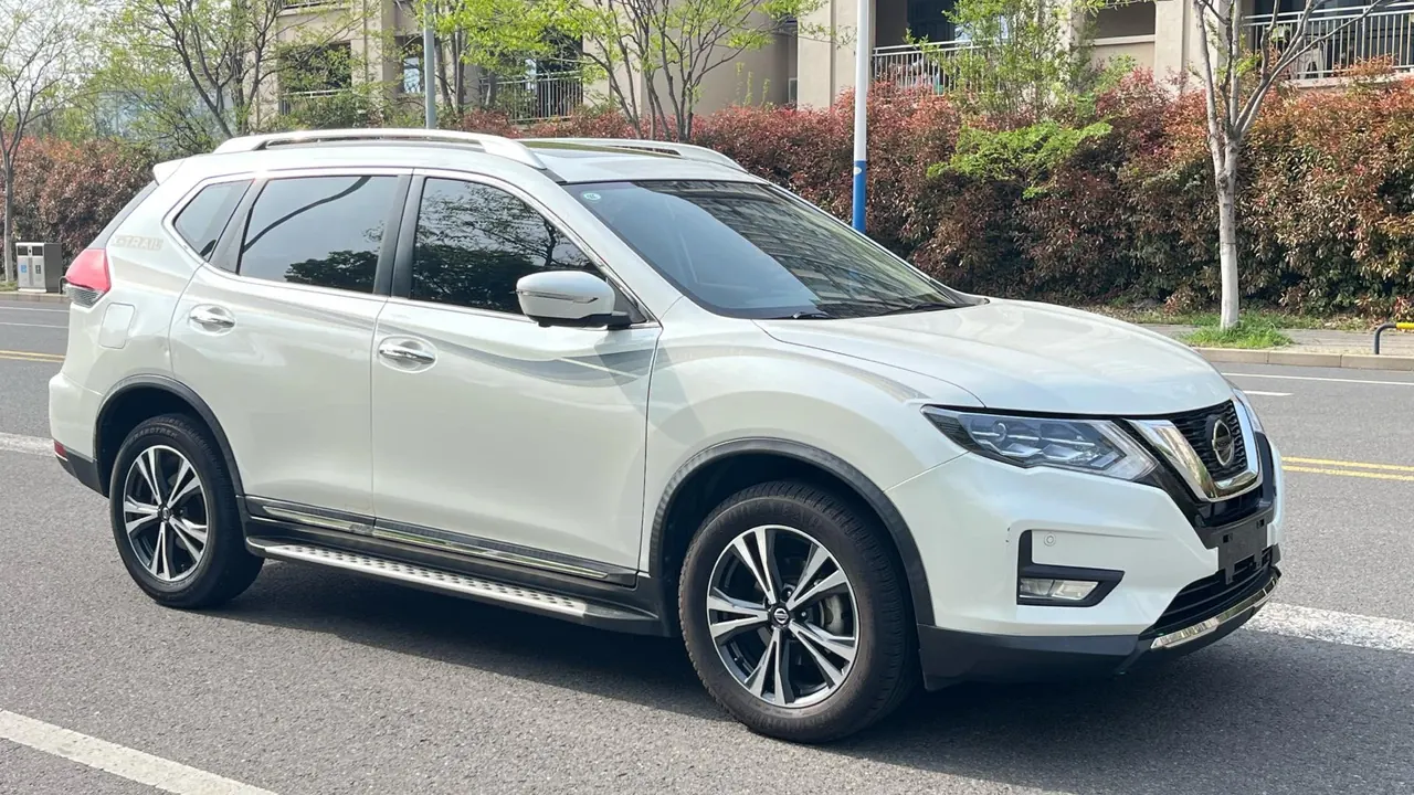 Nissan 2021 Qijun 2.5 Stepless XL ITS Four-wheel Drive Luxury Commemorative Edition Automatic Gear 4