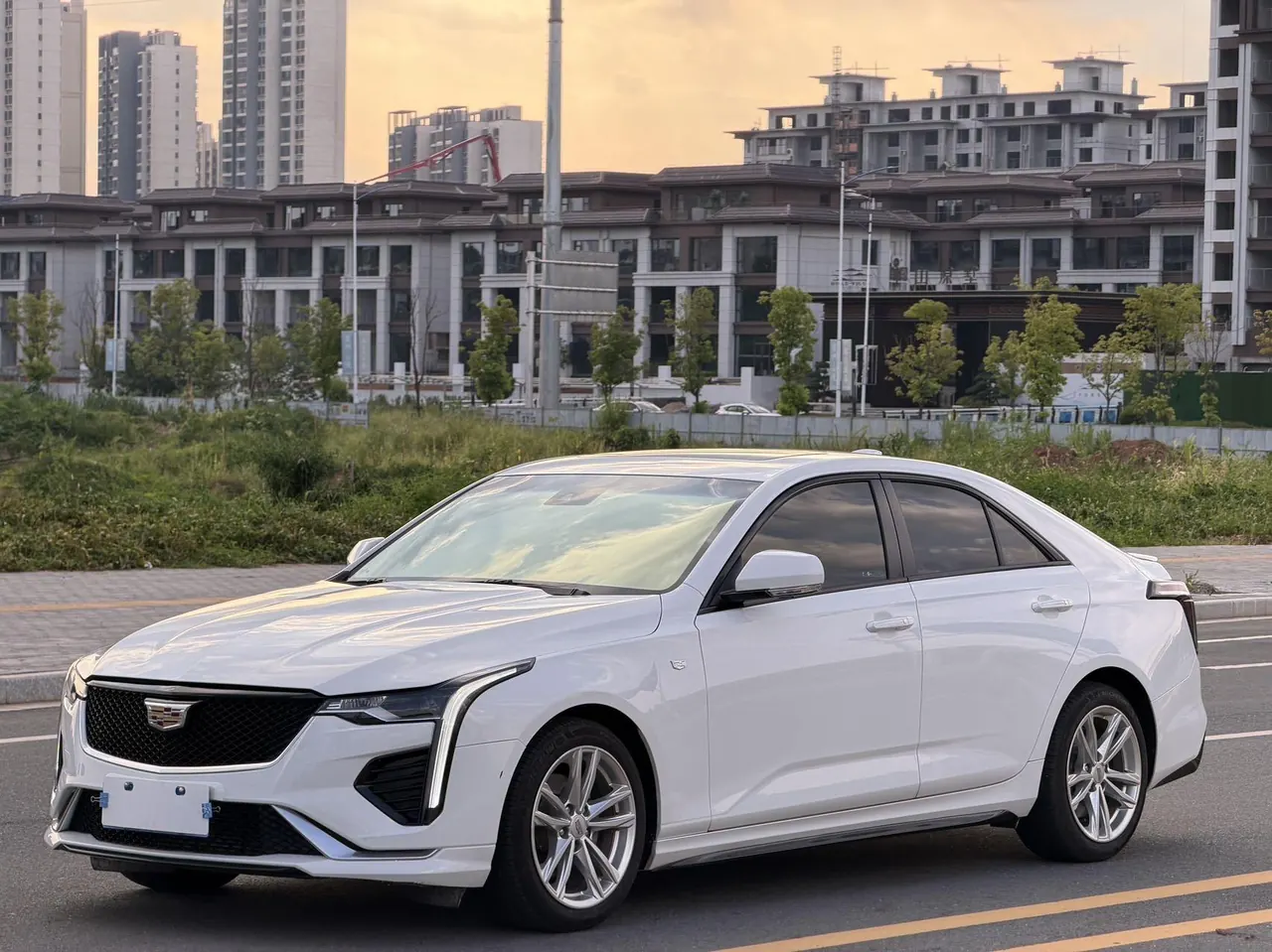 Open image lightbox: Cadillac 2021 CT4 2.0T 28T fashion (fashion) automatic gear